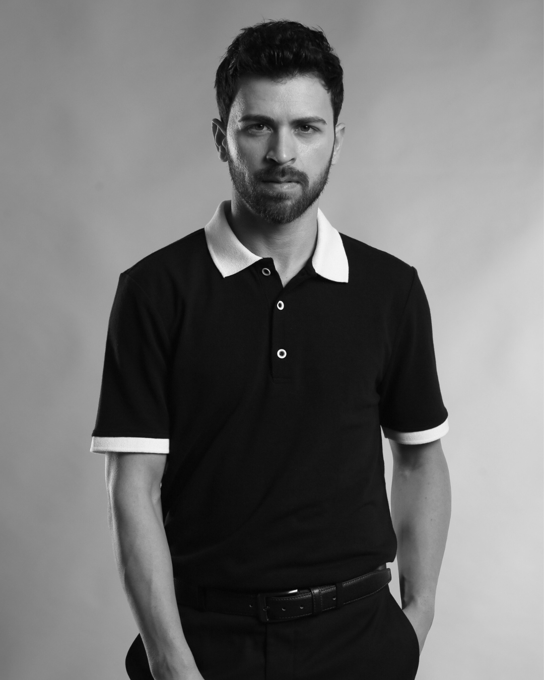 BUTTONED GOLF SHIRT WITH CONTRAST COLLAR