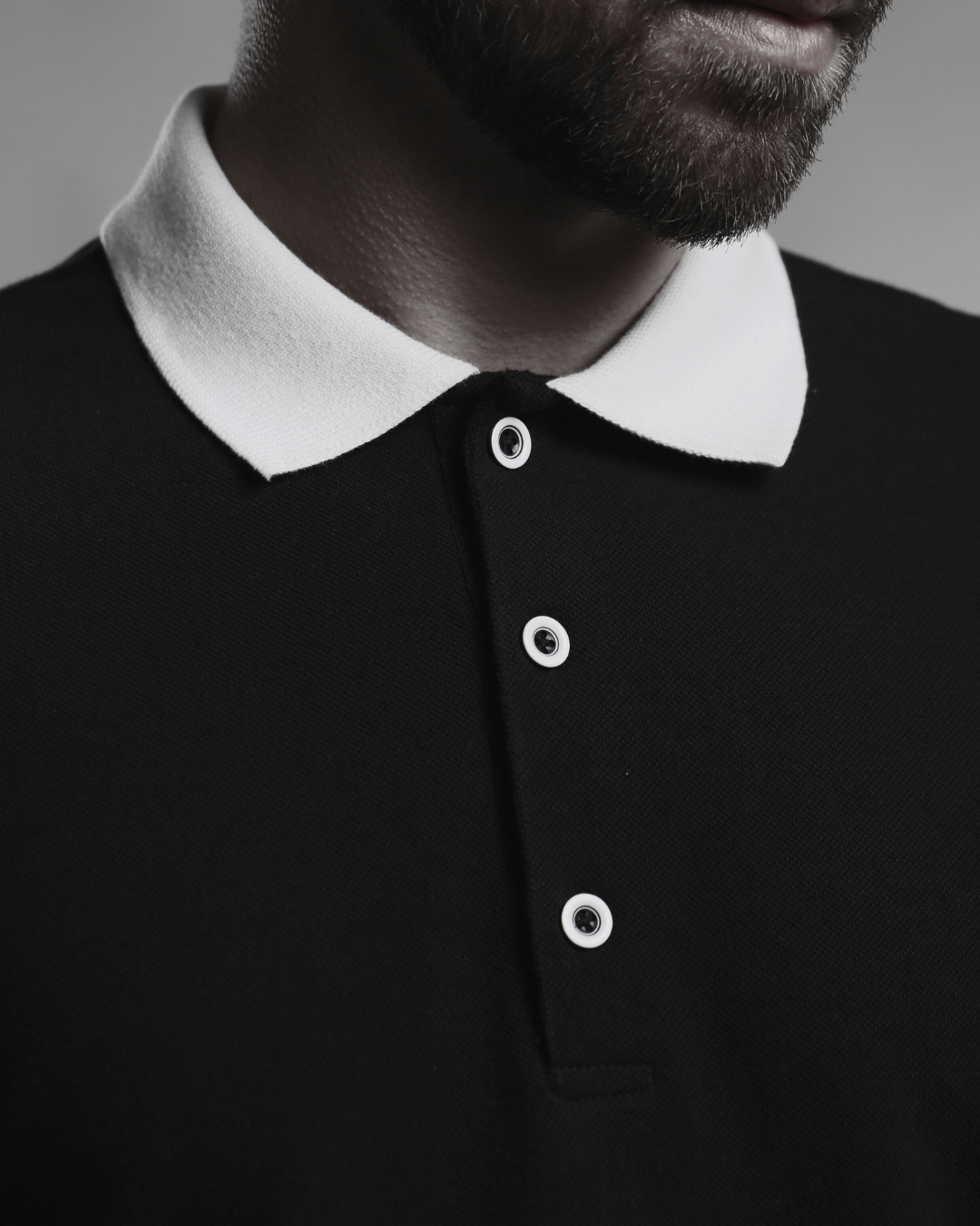 BUTTONED GOLF SHIRT WITH CONTRAST COLLAR