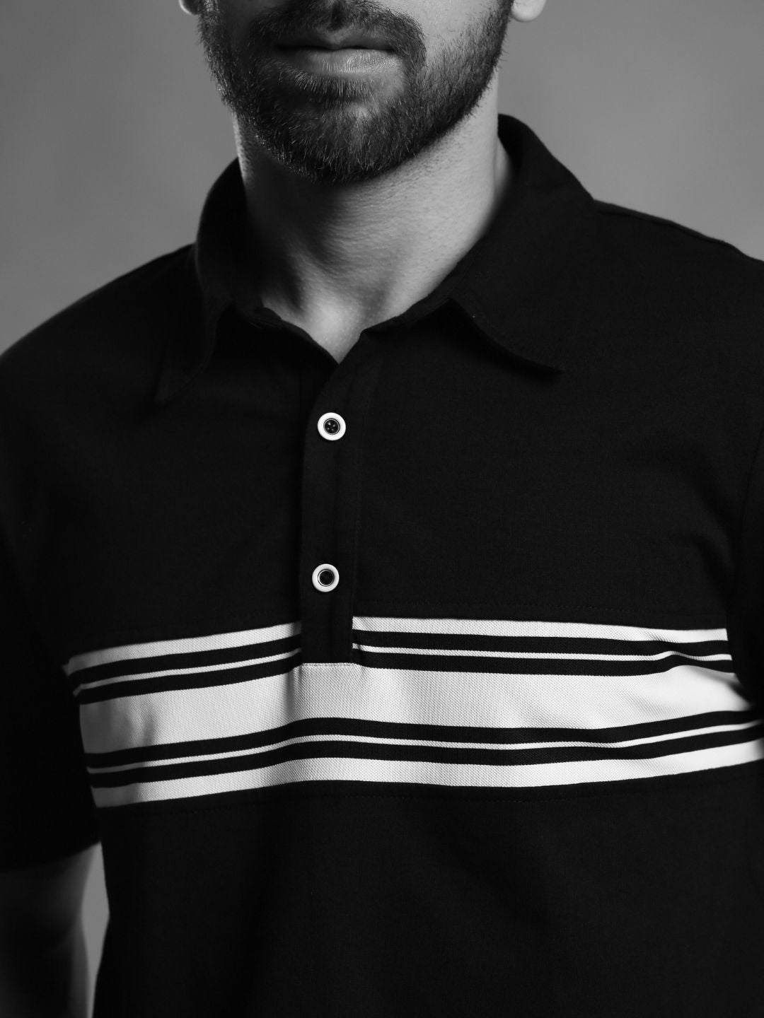 CLASSIC BLACK GOLF SHIRT WITH STRIPES