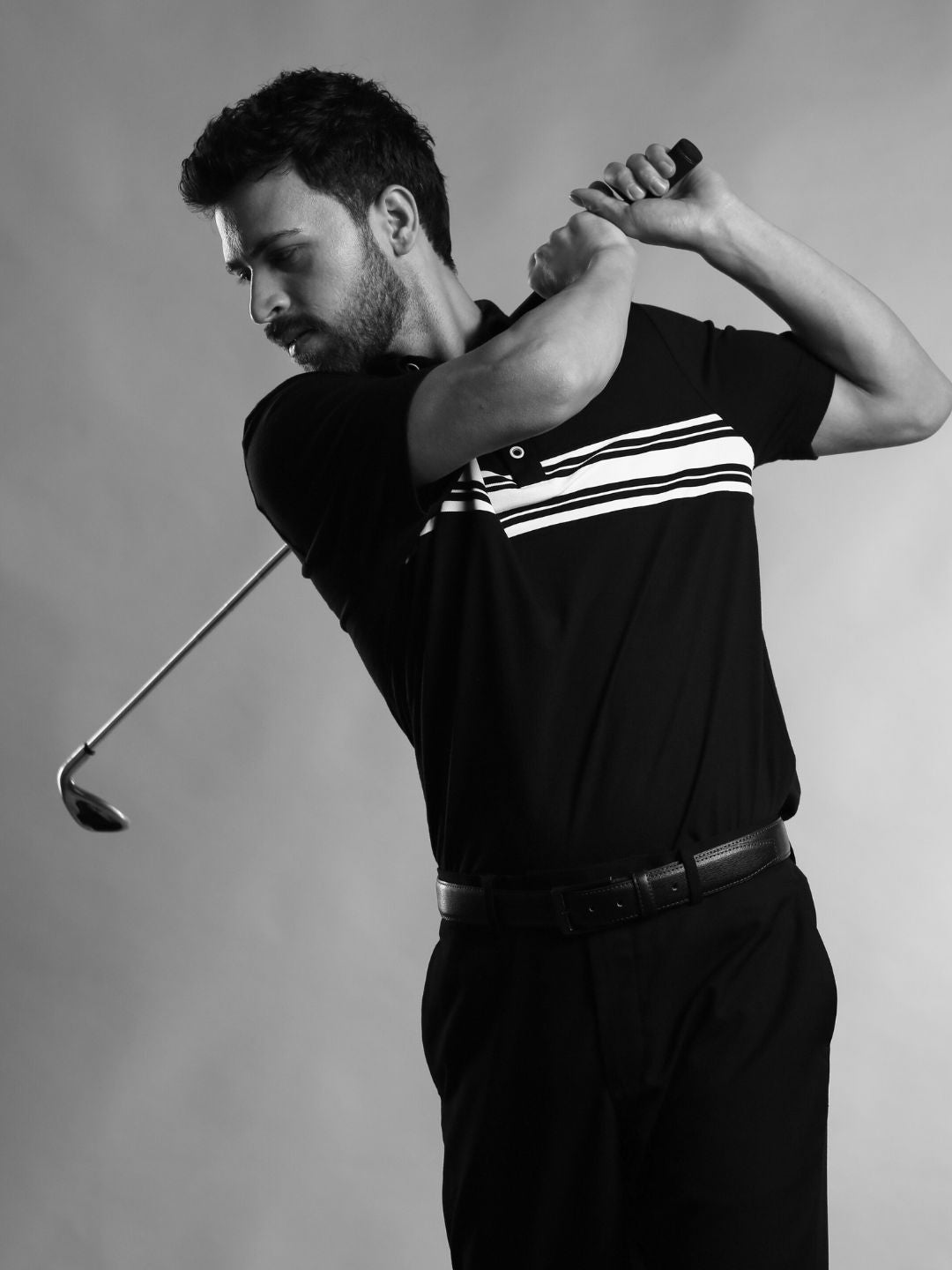 CLASSIC BLACK GOLF SHIRT WITH STRIPES