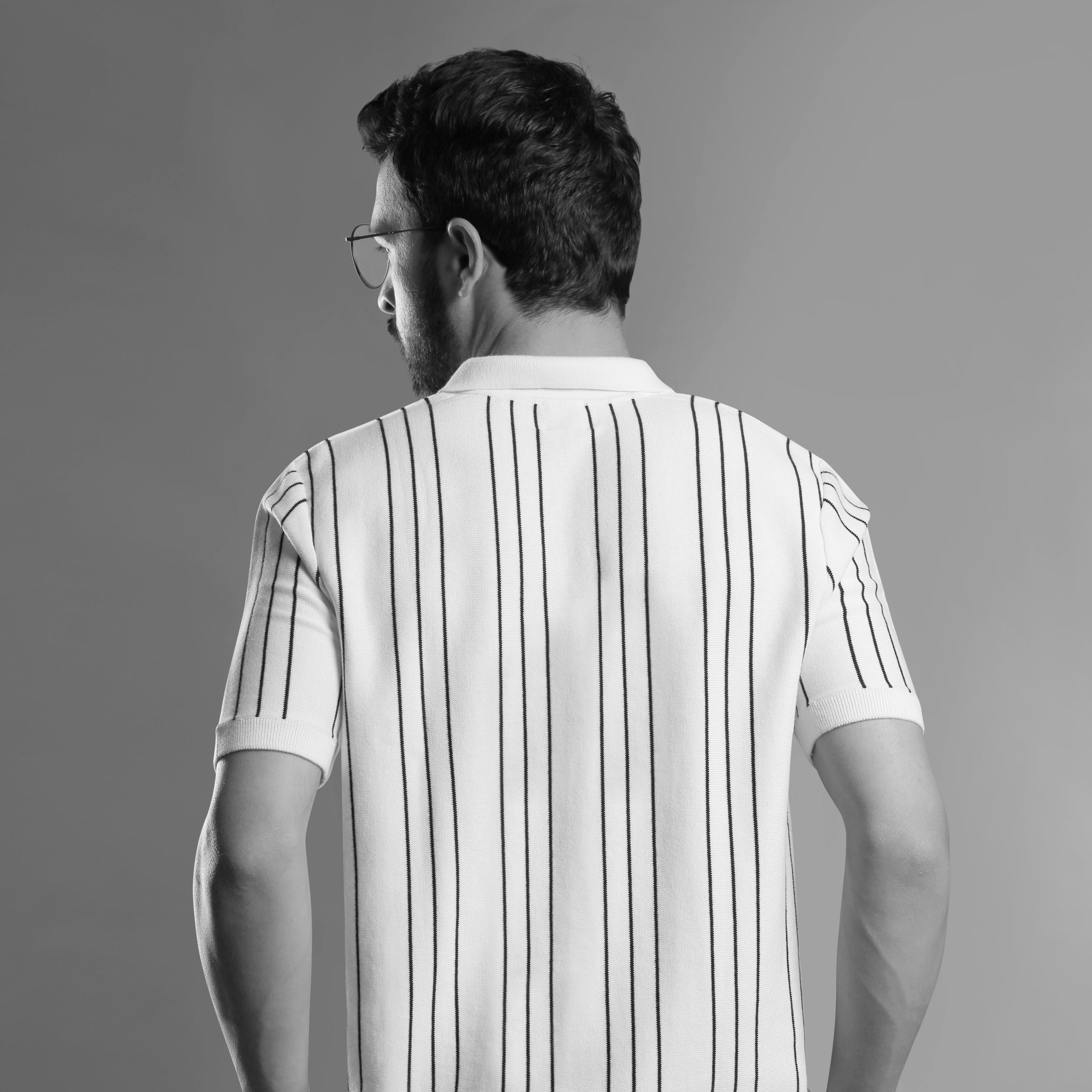 VERTICAL STRIPED PINNACLE POLO