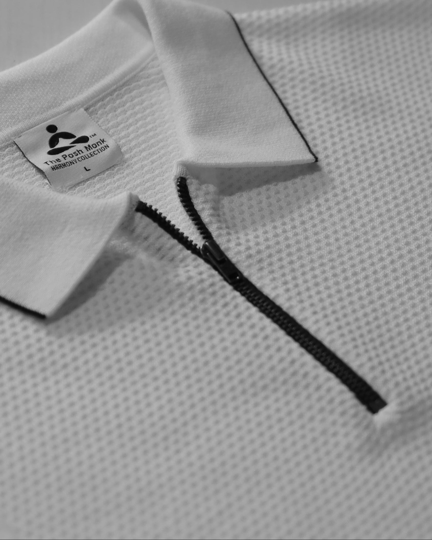 TEXTURED WHITE GOLF SHIRT