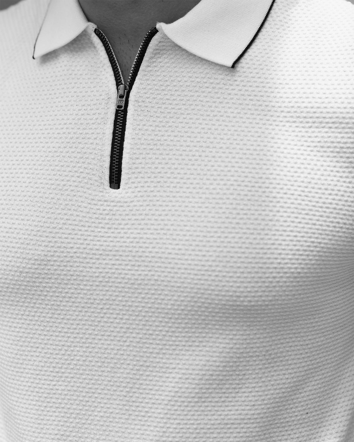 TEXTURED WHITE GOLF SHIRT