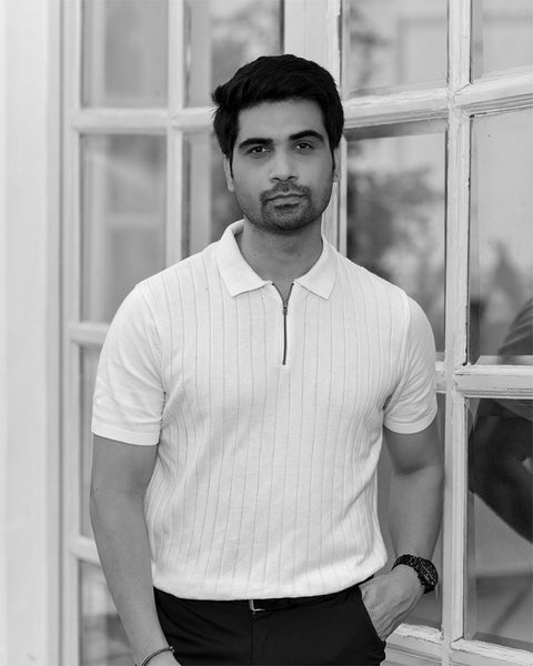 WHITE, RIBBED GOLF SHIRT