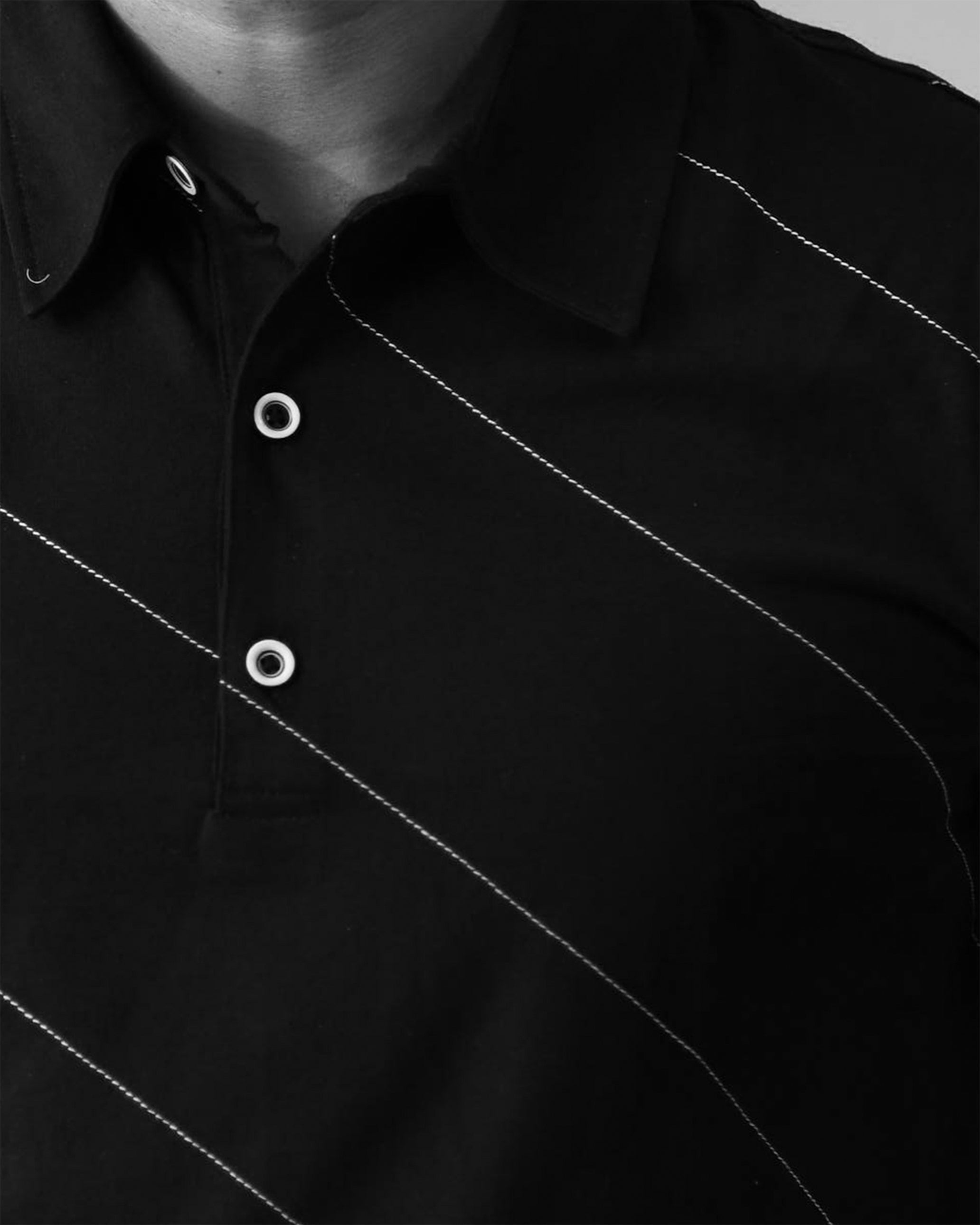 MINIMALIST GOLF SHIRT WITH SUBTLE STITCHED LINES