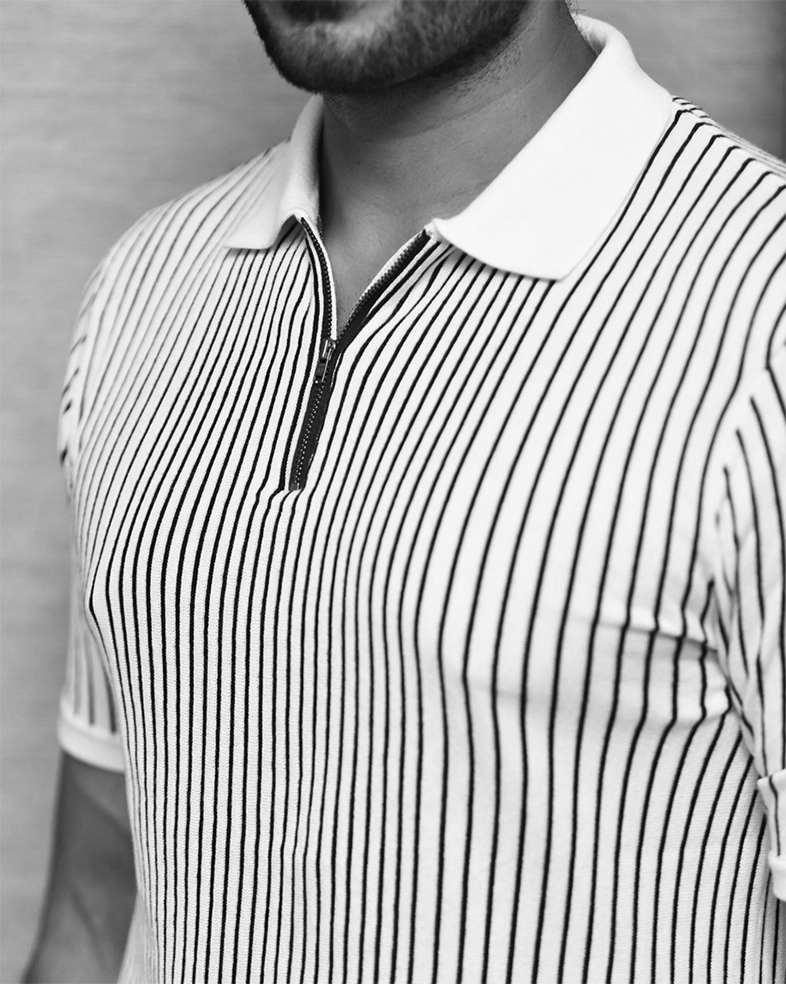 VERTICAL PIN STRIPE GOLF SHIRT