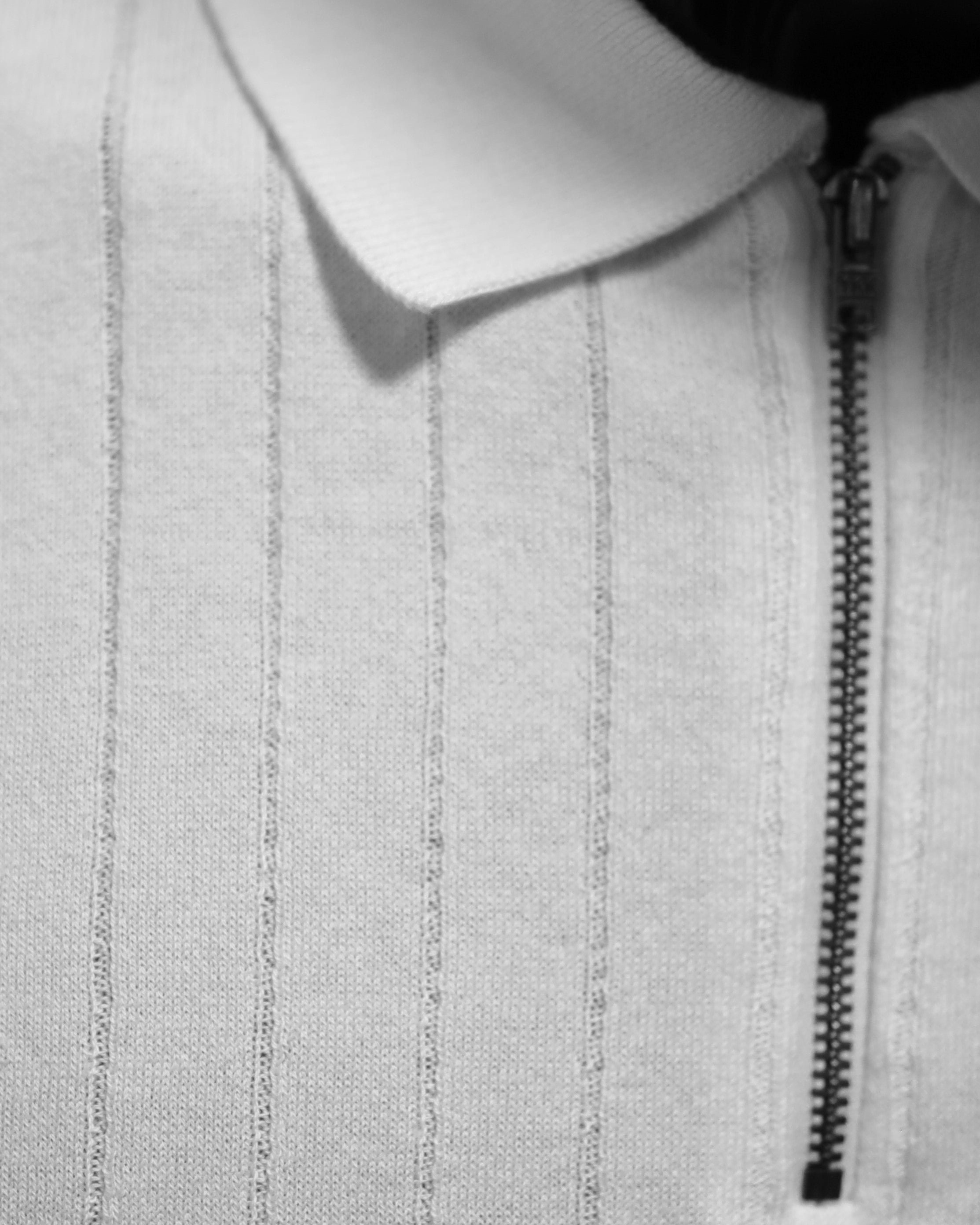 WHITE, RIBBED GOLF SHIRT