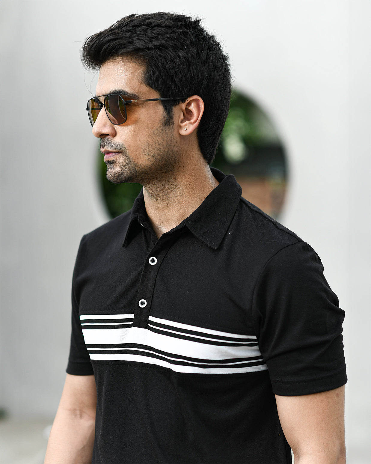 CLASSIC BLACK PINNACLE POLO WITH STRIPES