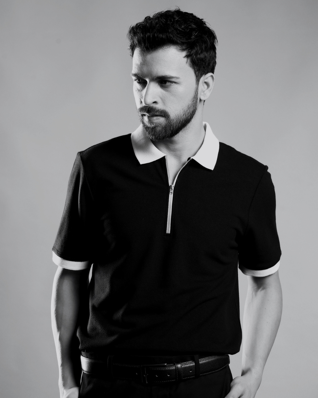 CLASSIC GOLF SHIRT WITH CONTRAST ZIPPER