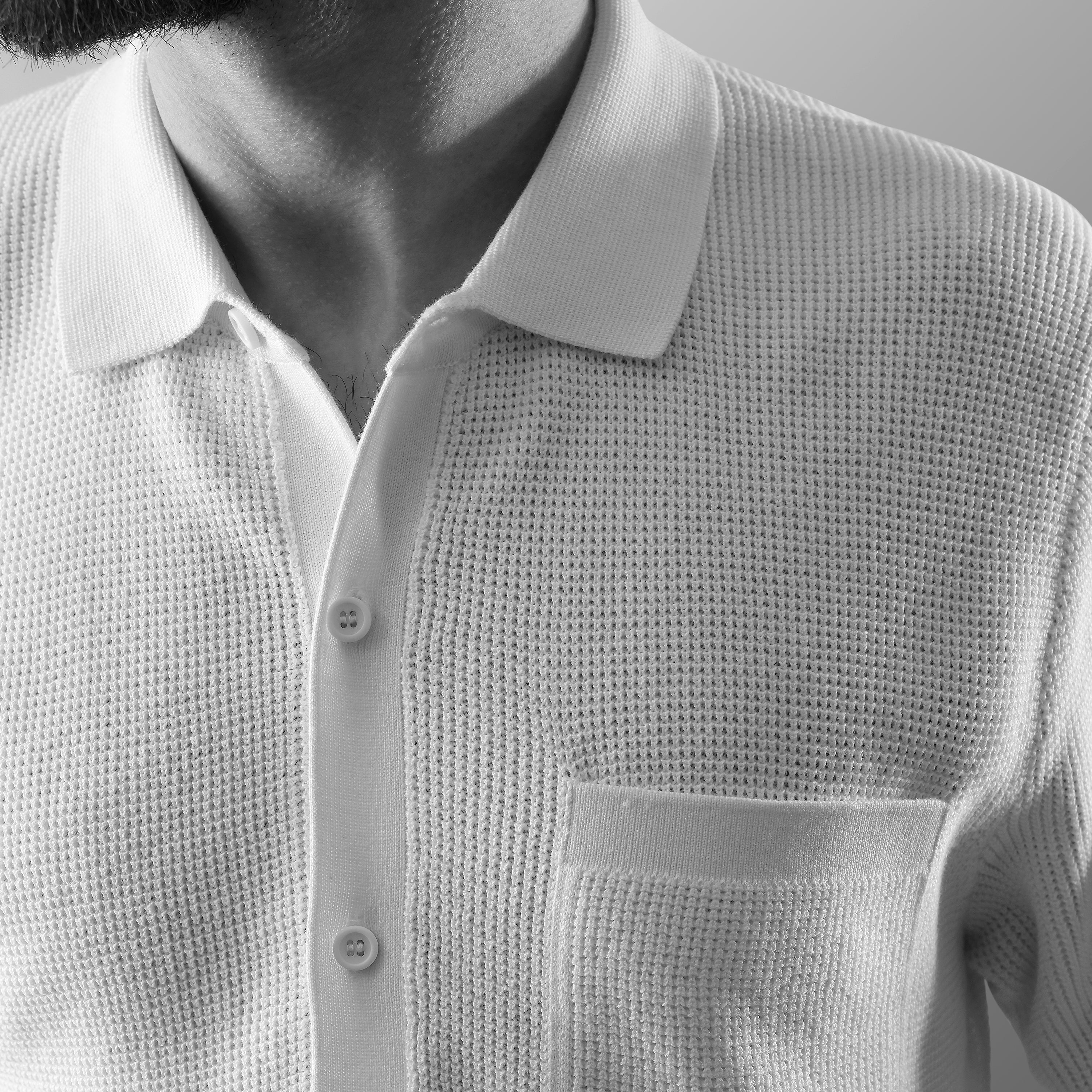 THE TEXTURED HALF-SLEEVE FLAT-KNIT WHITE SHIRT
