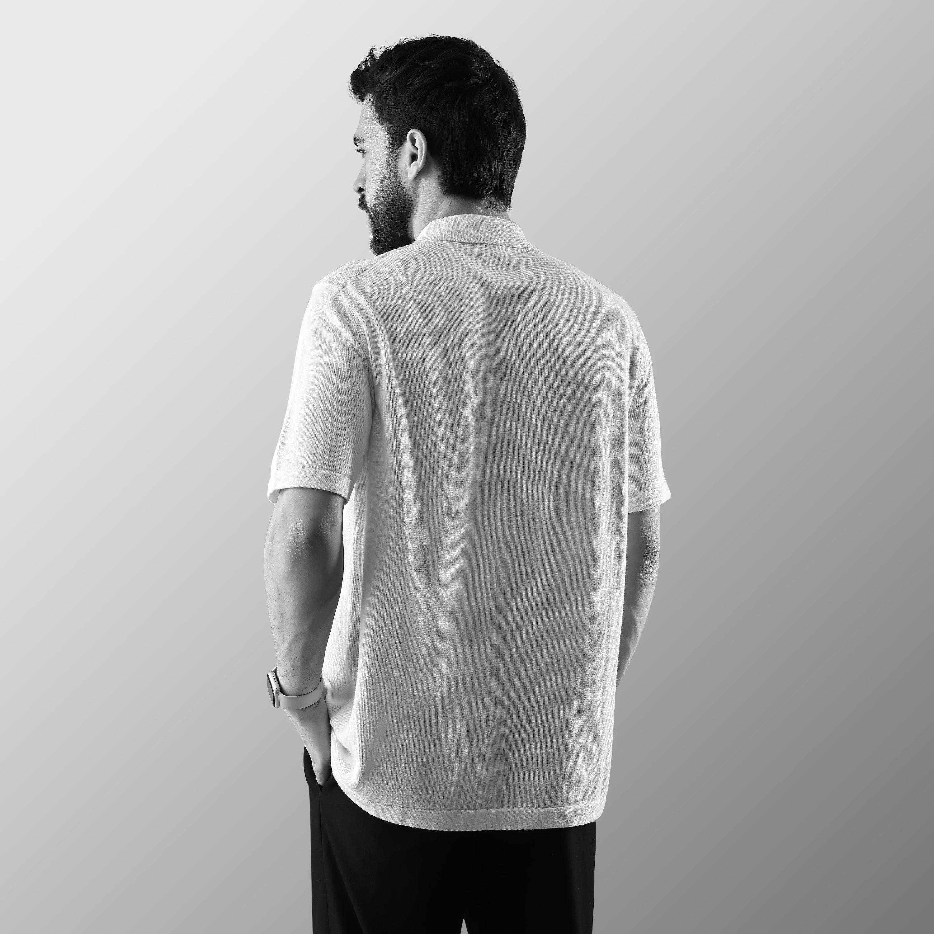 THE MOSAIC HALF-SLEEVE FLAT-KNIT WHITE SHIRT