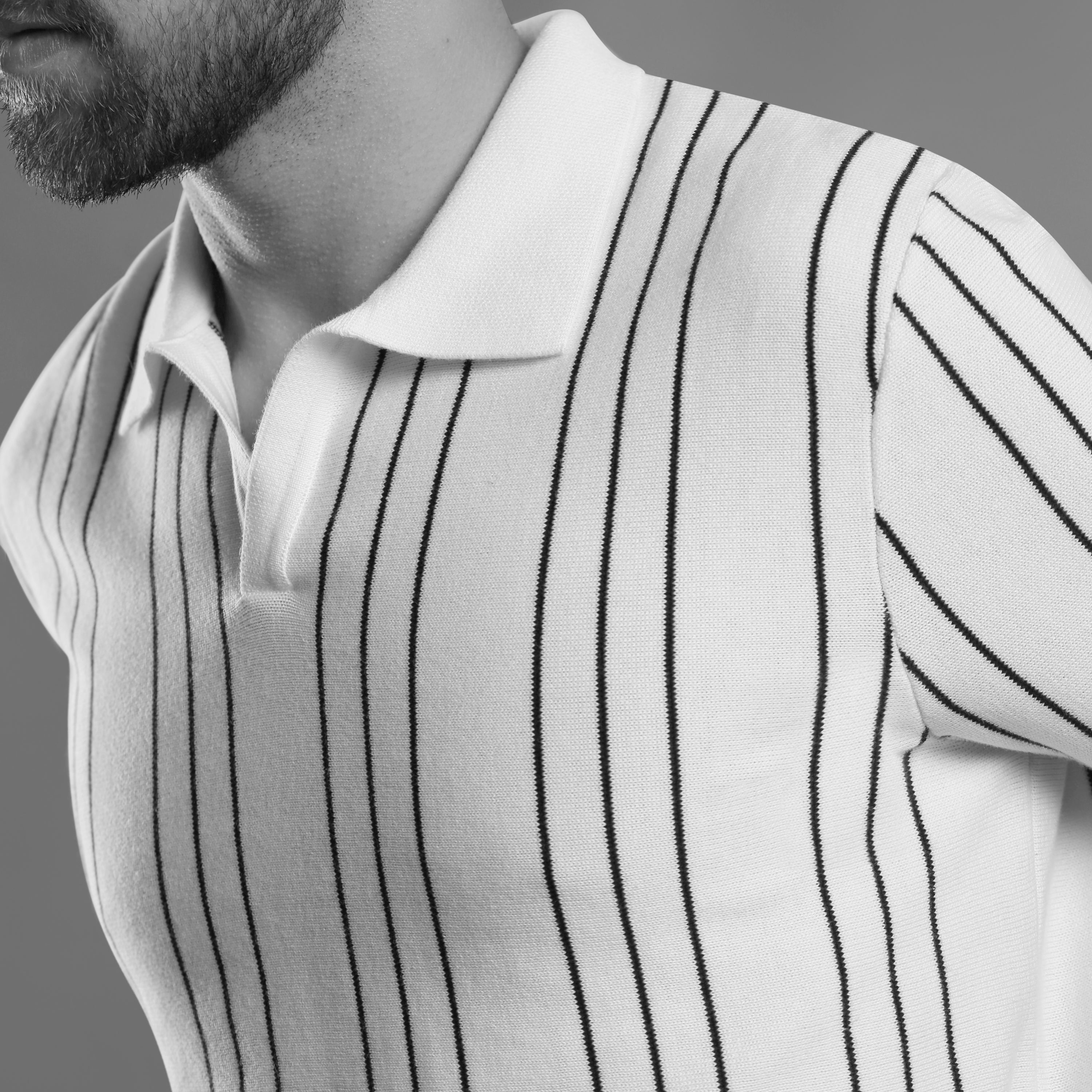 VERTICAL STRIPED PINNACLE POLO
