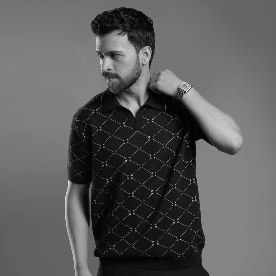 GEOMETRIC PATTERNED FLAT-KNIT POLO T-SHIRT