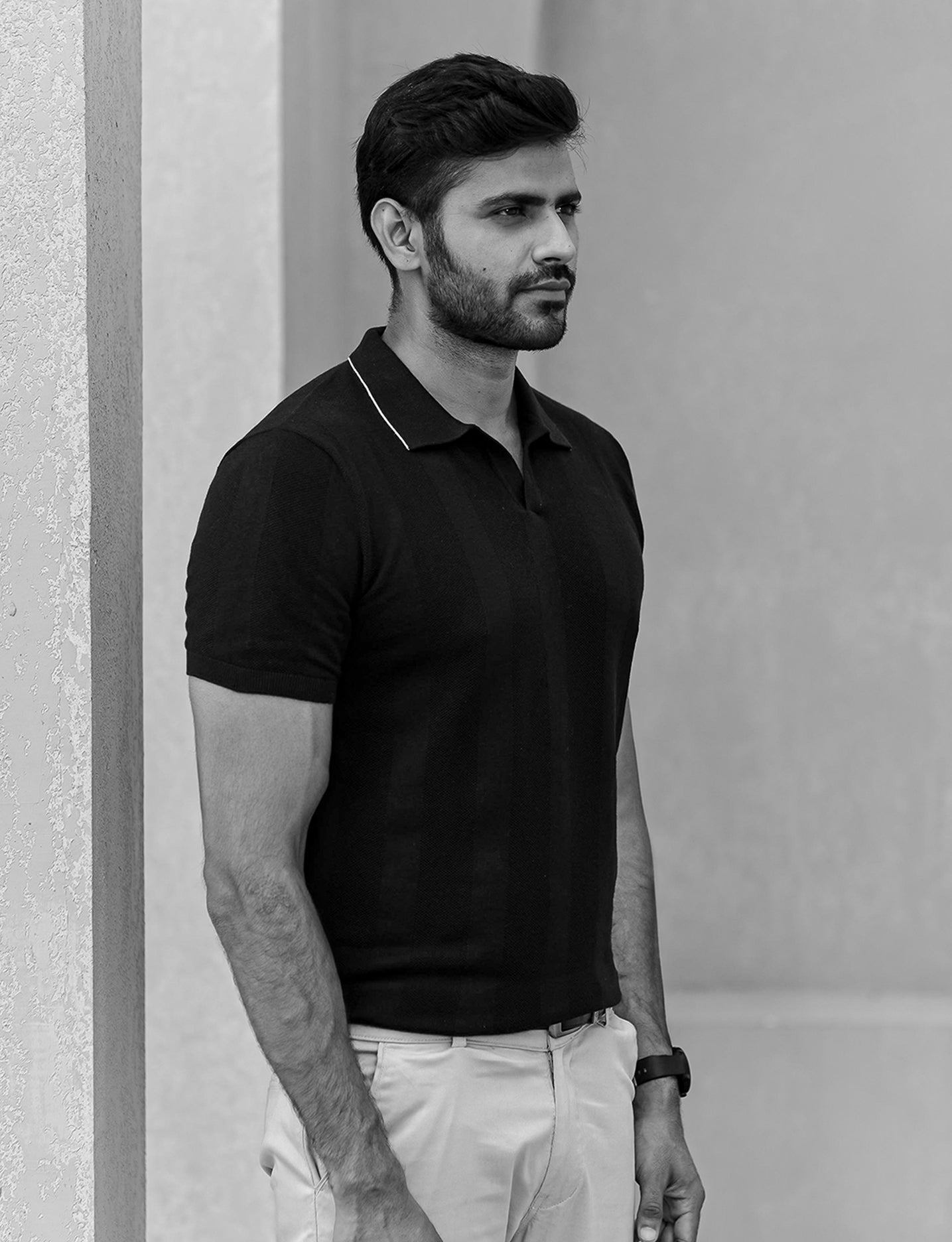 BLACK TEXTURED GOLF SHIRT