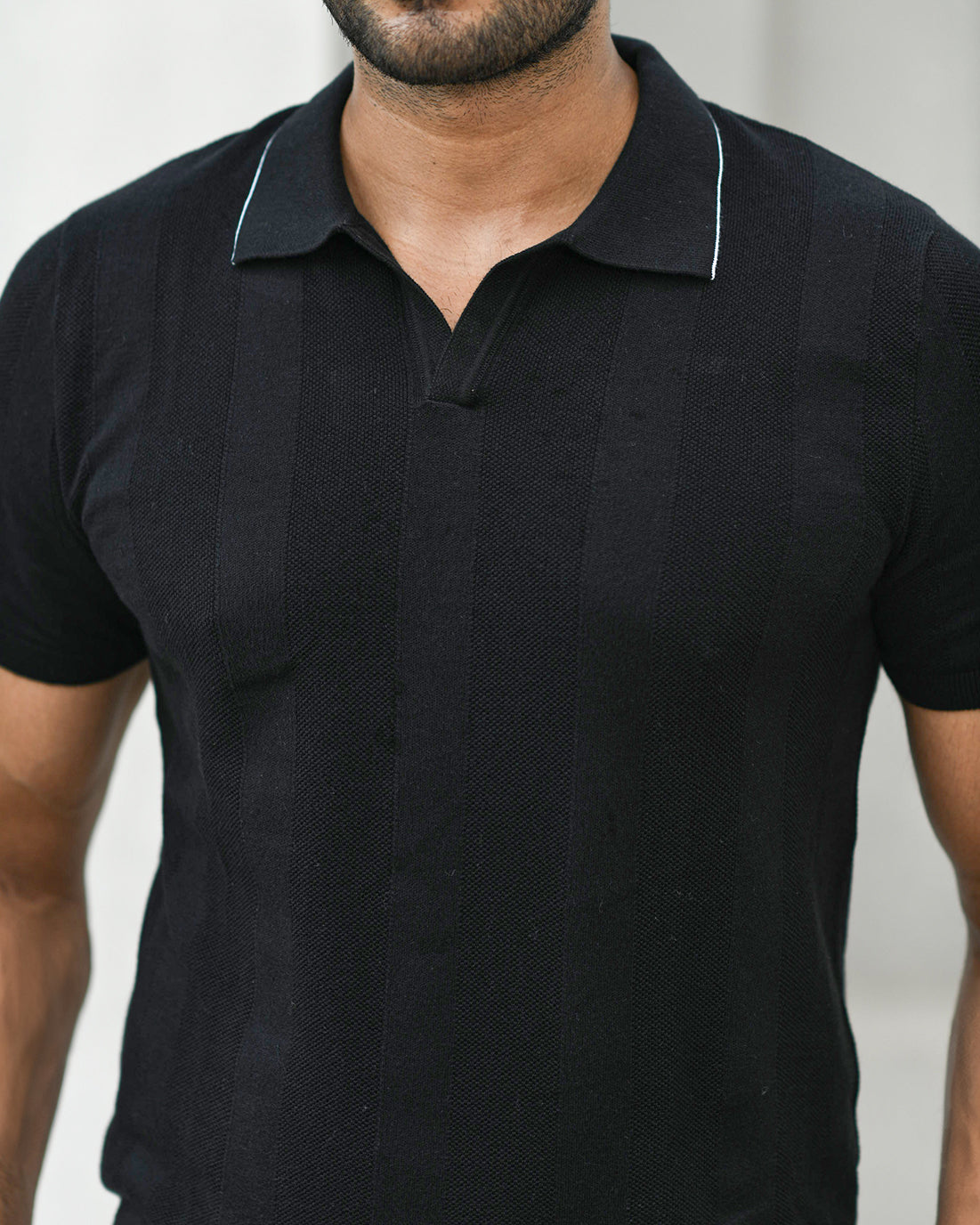 BLACK TEXTURED PINNACLE POLO