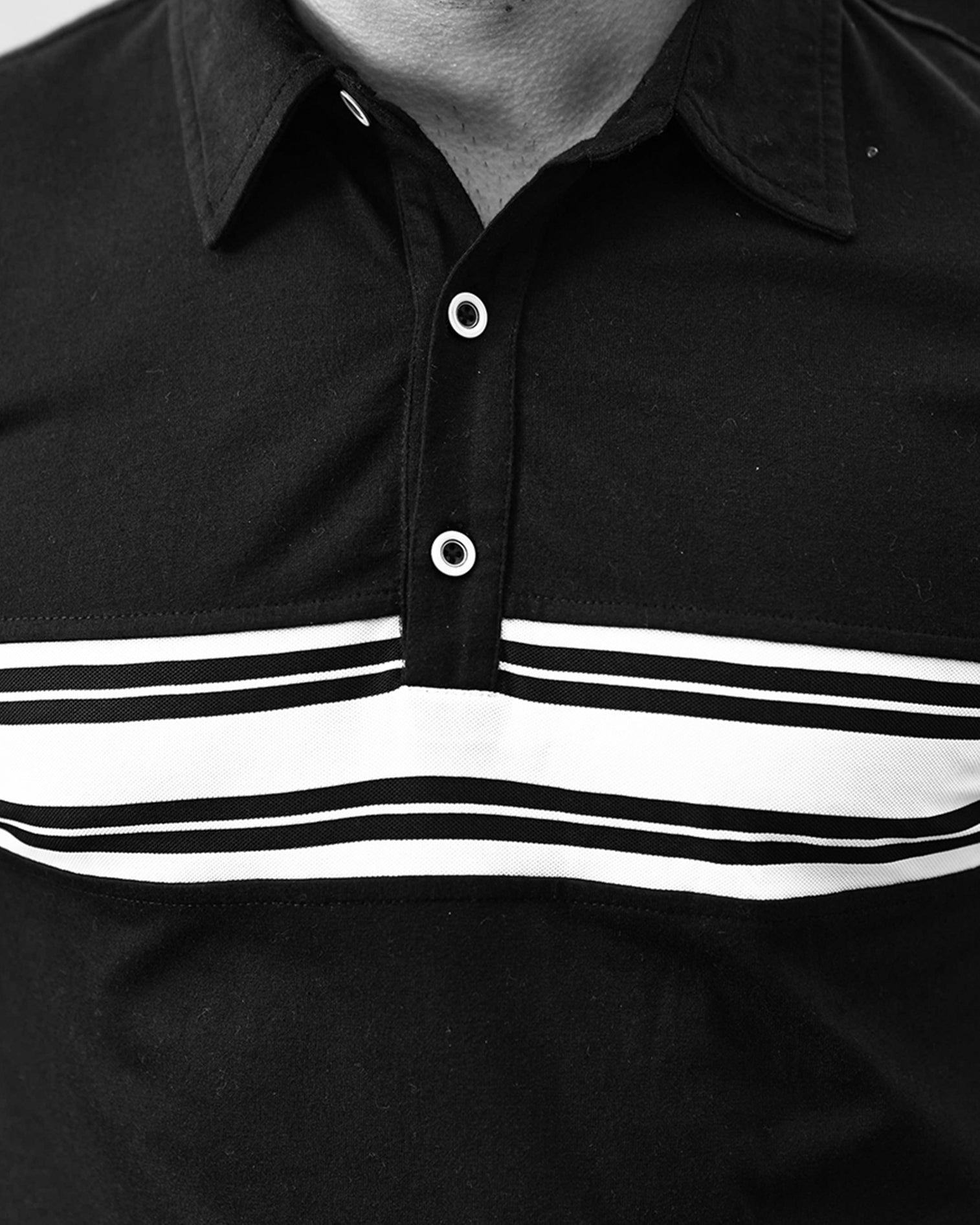 CLASSIC BLACK GOLF SHIRT WITH STRIPES