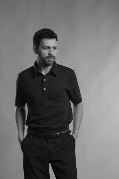 TEXTURED BLACK PERFORMANCE POLO T-SHIRT