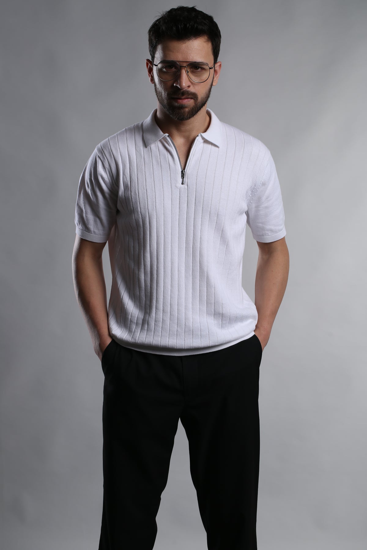 WHITE, RIBBED FLAT-KNIT SHORT-SLEEVE POLO T-SHIRT