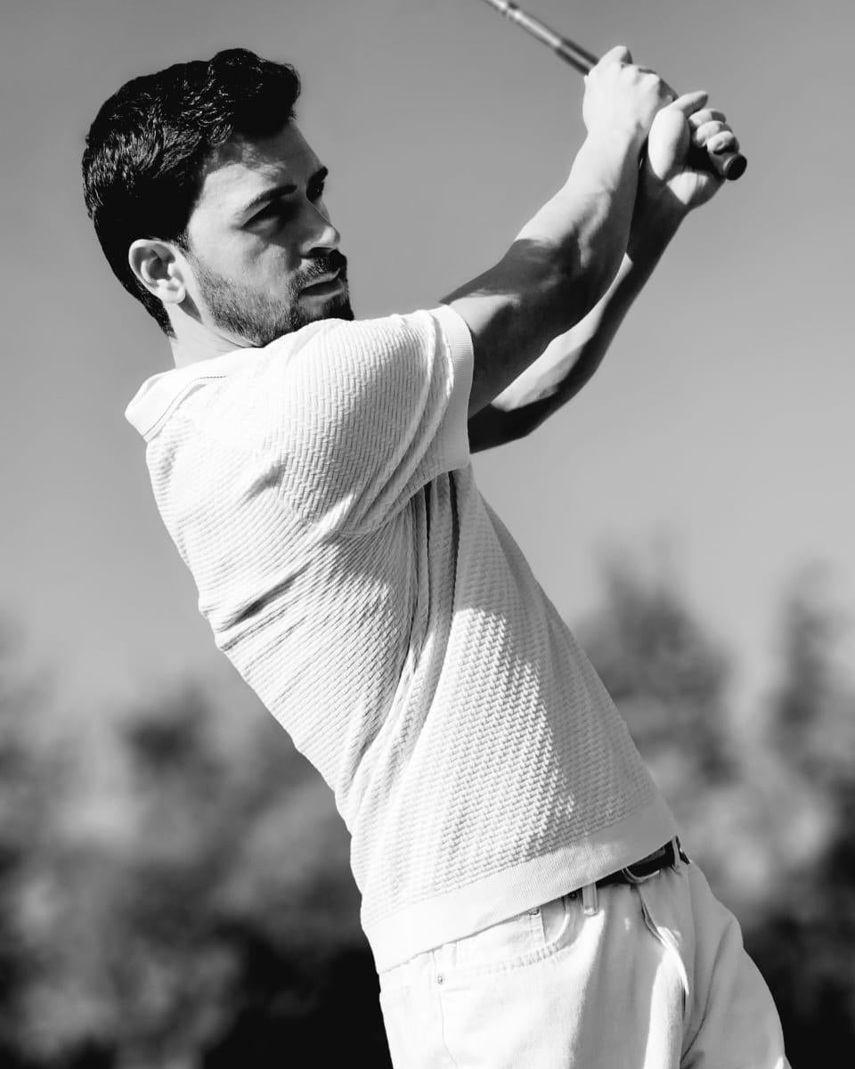 MINIMALIST, TEXTURED GOLF SHIRT