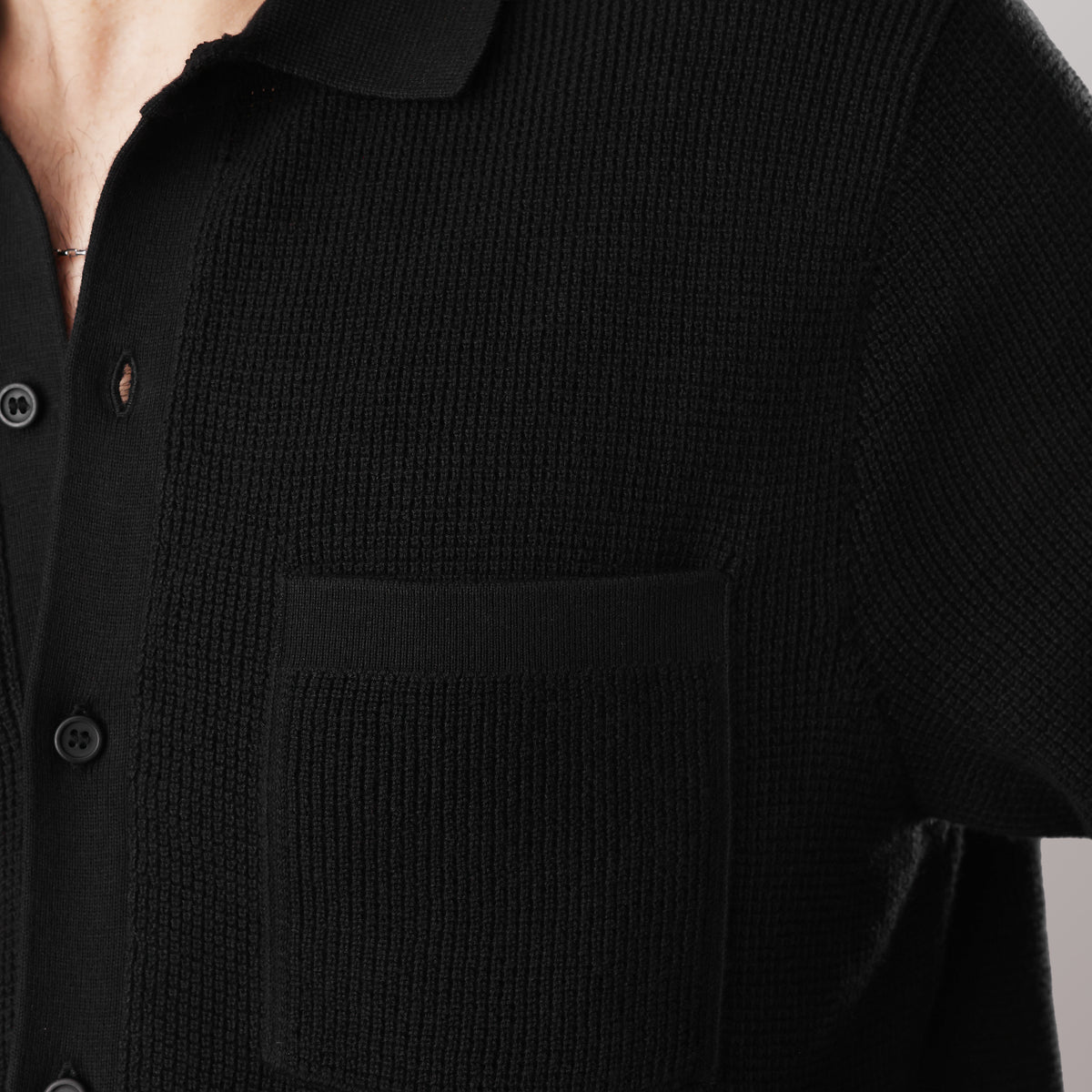 WOFFLE SHORT-SLEEVE FLAT-KNIT BLACK SHIRT